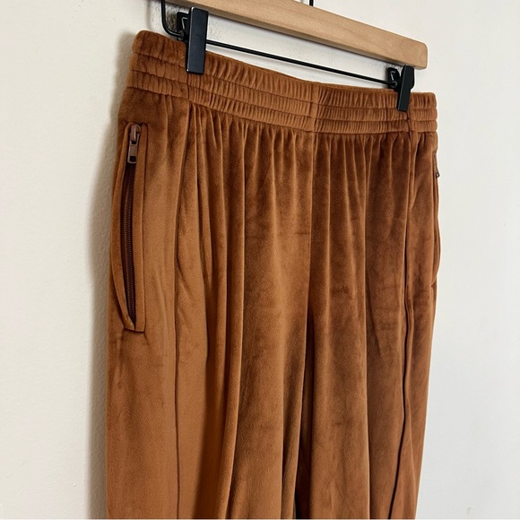 SKIMS- Velour Tank Jogger Brown Athleisure Casual Travel Resort Comfort - Picture 3 of 6